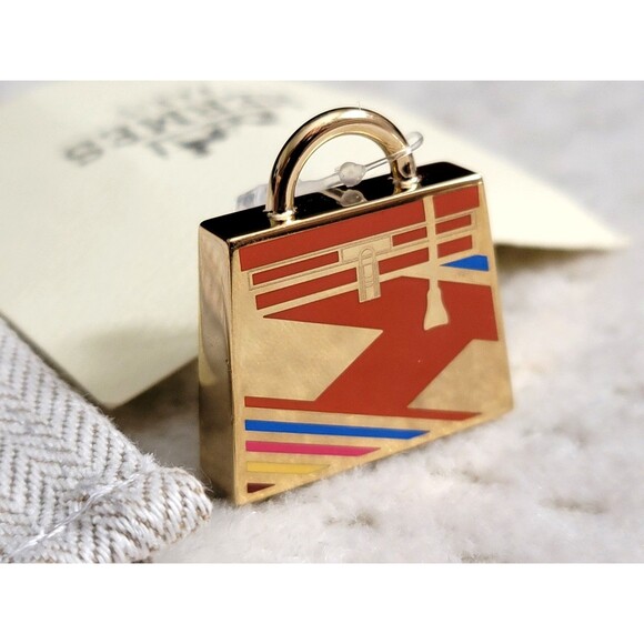 Authentic Hermès Curiosite Kelly Lacquer H Vibration charm Pendant - Picture 5 of 6
